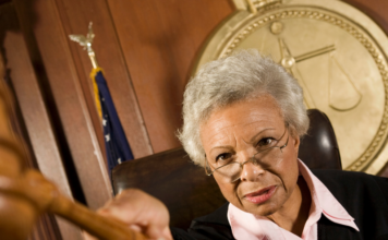 Defesa Jurídica e Direitos do Cidadão: Garantindo que Seus Direitos Sejam Respeitados