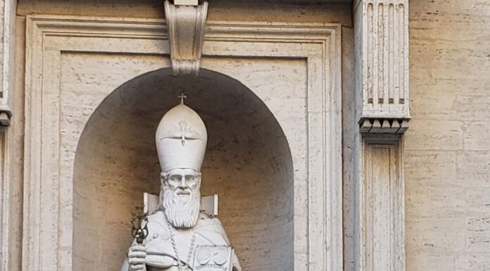 Falecimento do Papa: Reflexão sobre o Legado Espiritual e Jurídico